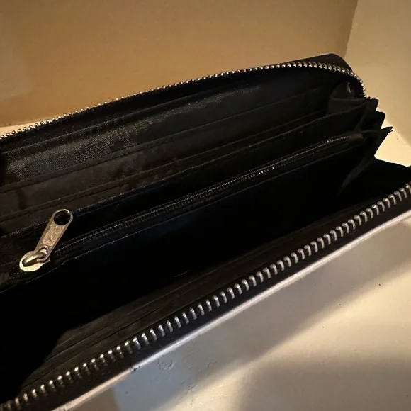 Stitch Disney wallet - Picture 2 of 2